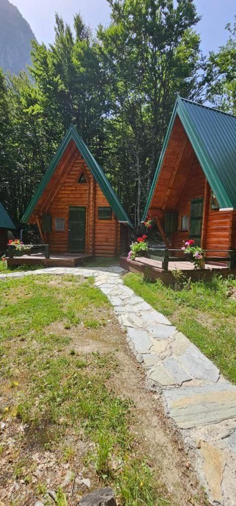 Bungalows Prokletije Gusinje Exterior foto