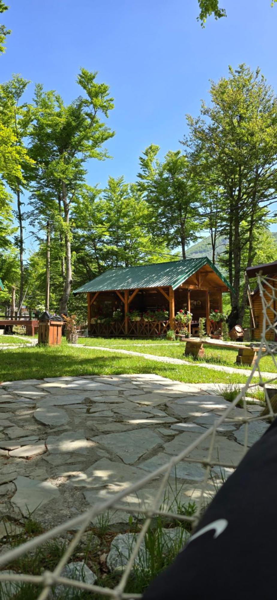 Bungalows Prokletije Gusinje Exterior foto